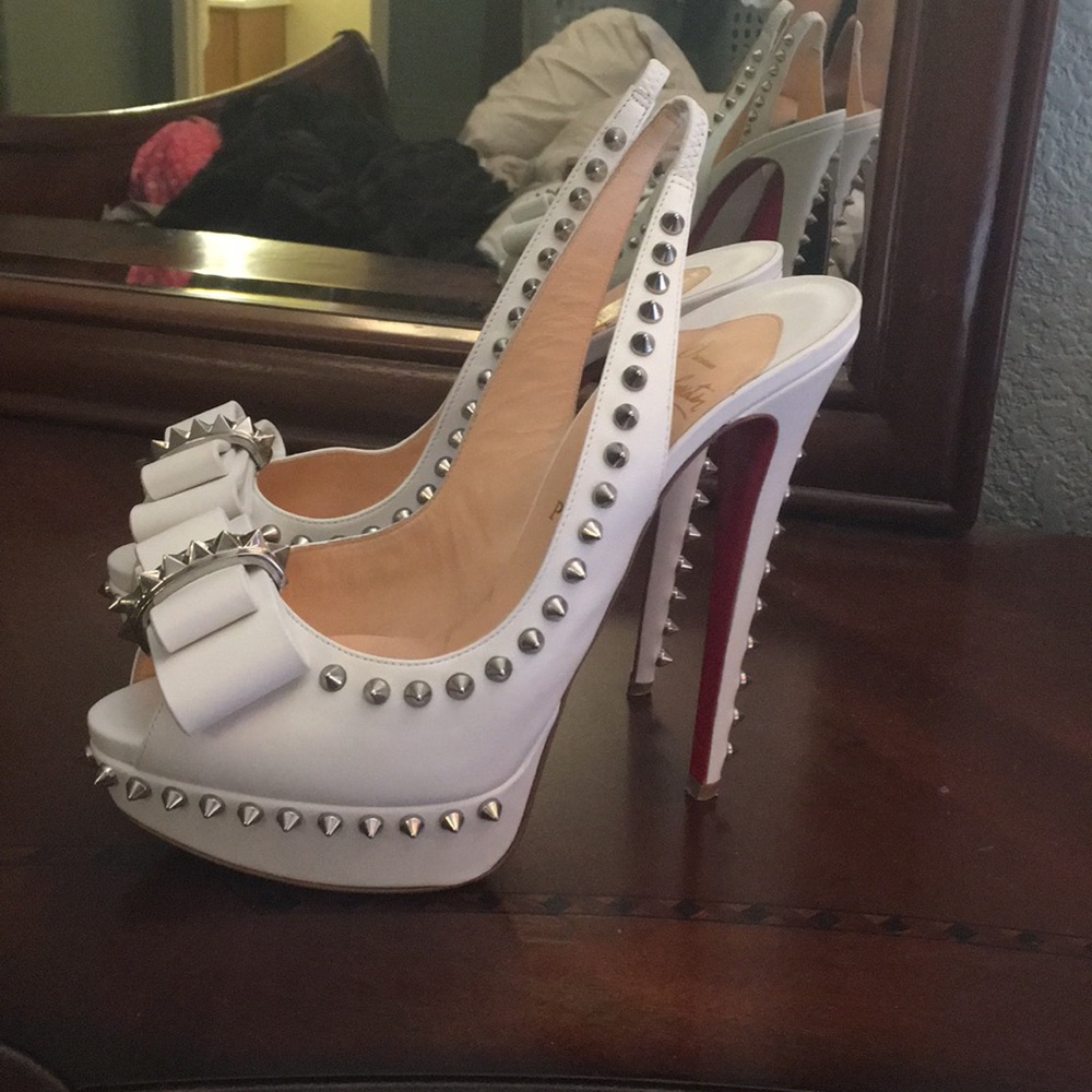 Christian Louboutin Lady Clou. 150 VIP/Spikes